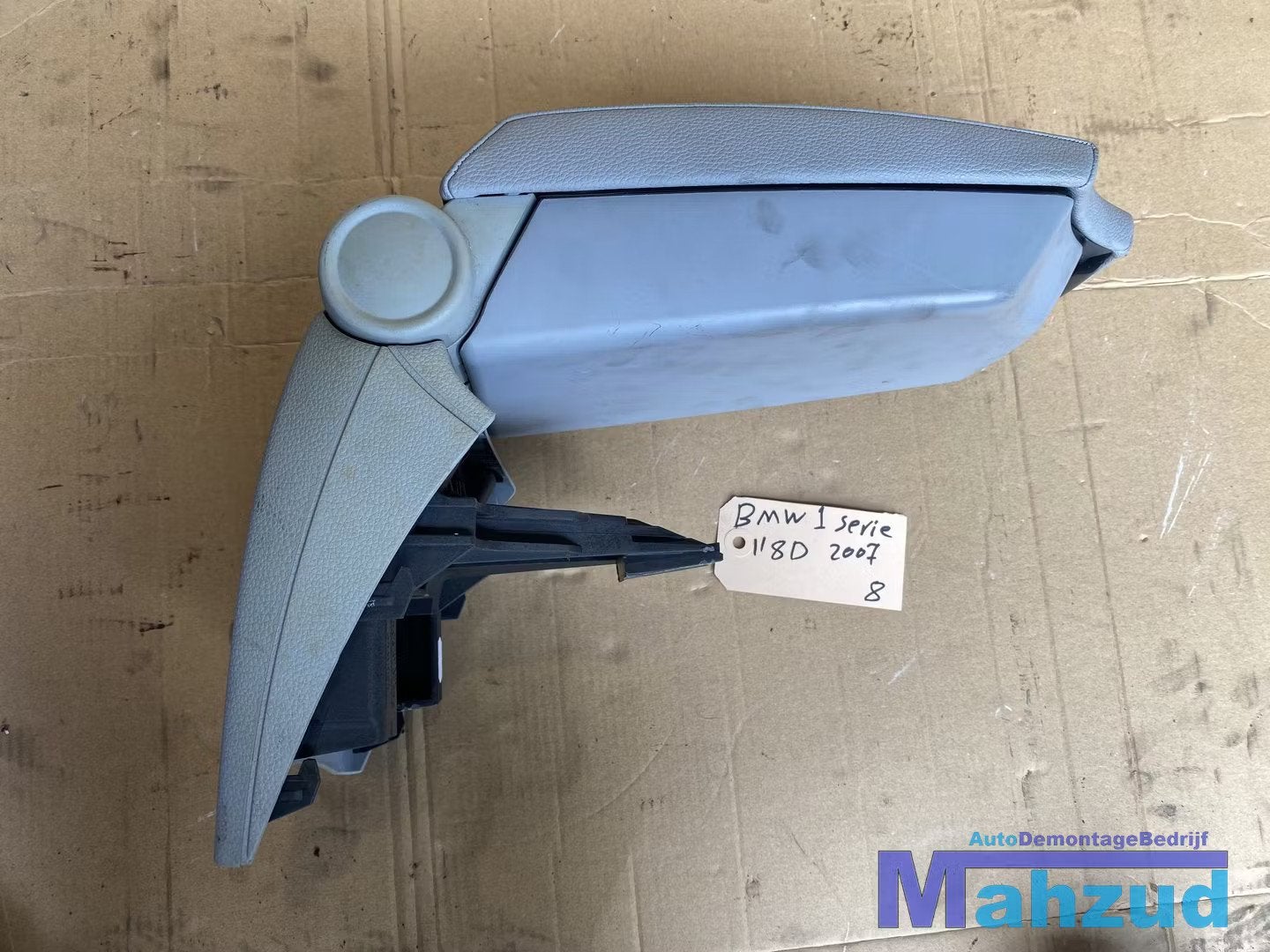 BMW 1 SERIE E87 Armsteun (UK) (ENGELS) armrest, Petuelring 130
80788  Munich, DE, Gebruikt, Info@bmw.de, BMW