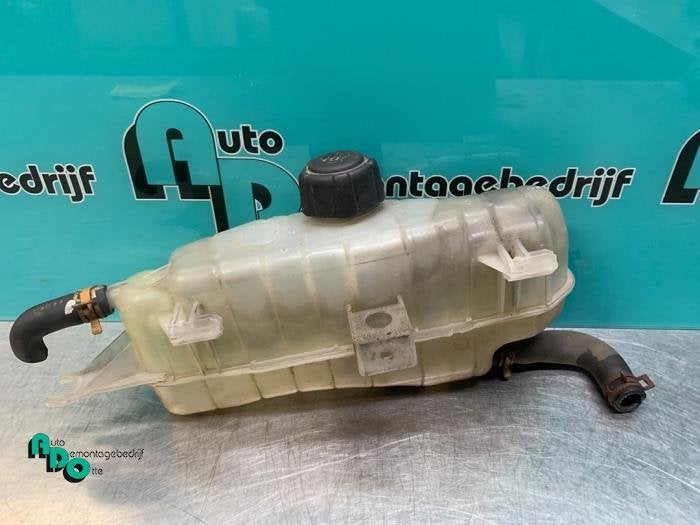 Expansievat van een Renault Clio (Clio 3 06-), Auto-onderdelen, Gebruikt, -, Renault, -