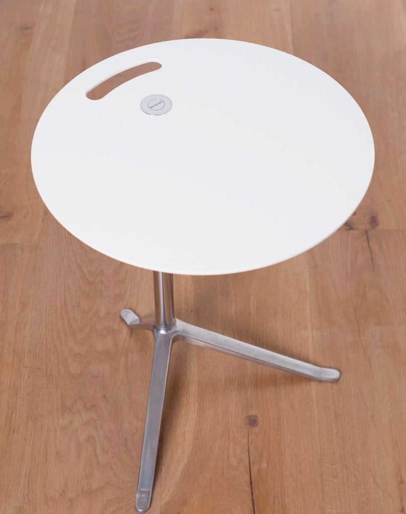 Bijzettafeltje FRITZ HANSEN Little Friend wit-chrome, Huis en Inrichting, 45 tot 60 cm, Minder dan 55 cm, Metaal of Aluminium
