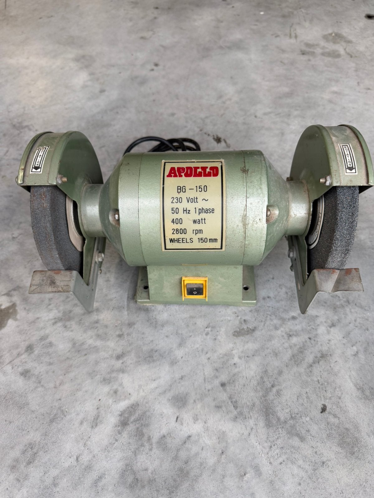 Ponceuse d'établi Apollo BG-150 400 W, Bricolage & Construction, Enlèvement, Utilisé