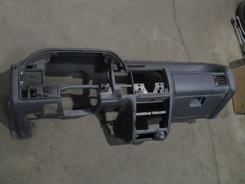 DASHBOARD Ford Escort 5 (AAL / ABL) (91-ag-a0-4326-aaw), Auto-onderdelen, Gebruikt, Henry-Ford-Straße  1
50735  Köln, DE, Ford-Werke GmbH