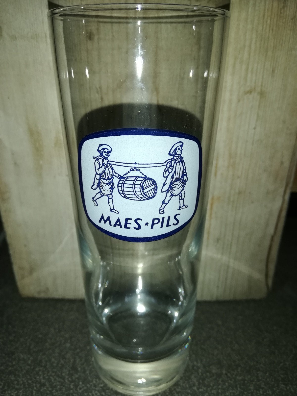 Maes glas, Ophalen