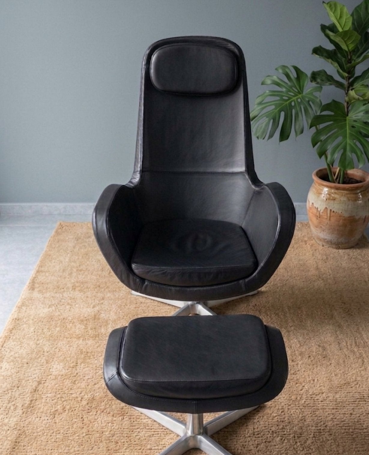 Fauteuil relax en cuir noir + repose-pieds, Maison & Meubles, Enlèvement, Comme neuf