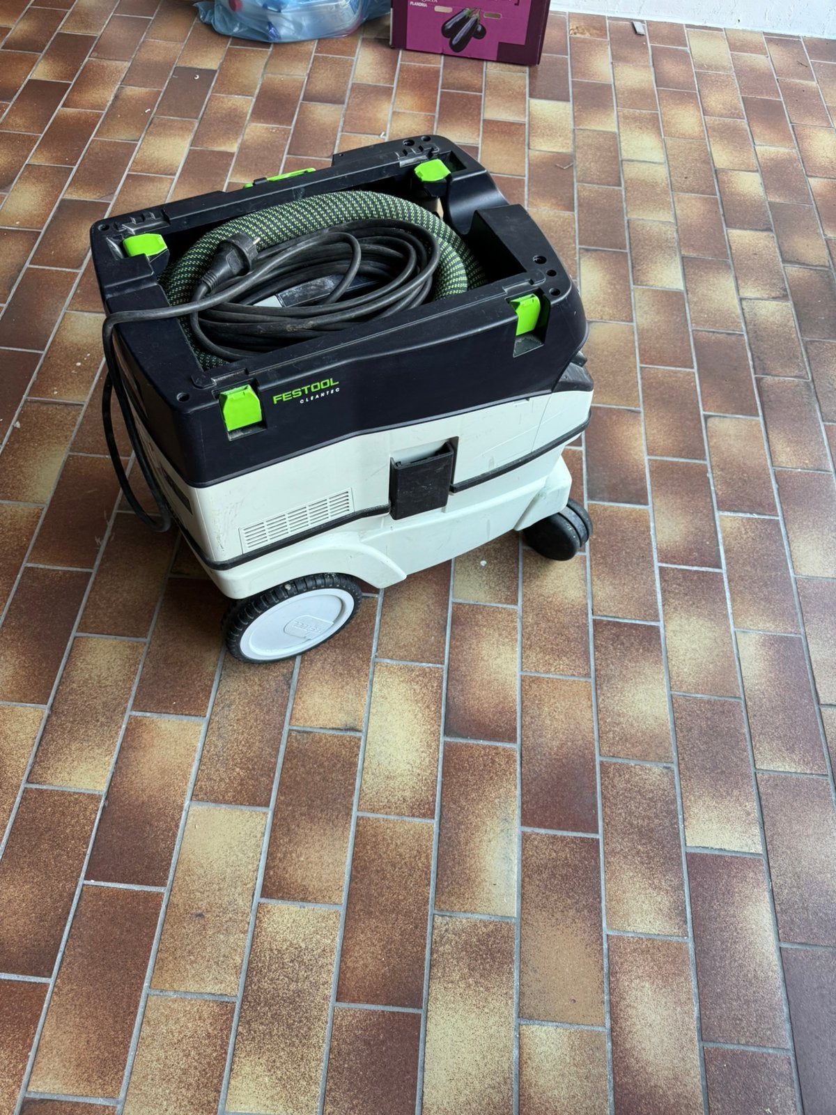 Festool stofzuiger, Ophalen, Gebruikt