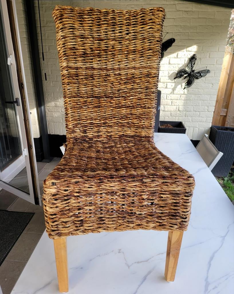 Vier rieten stoelen, Ophalen, Vier