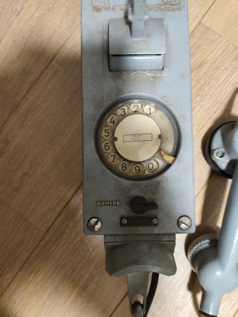 Oude bunkertelefoon, Ophalen, Gebruikt