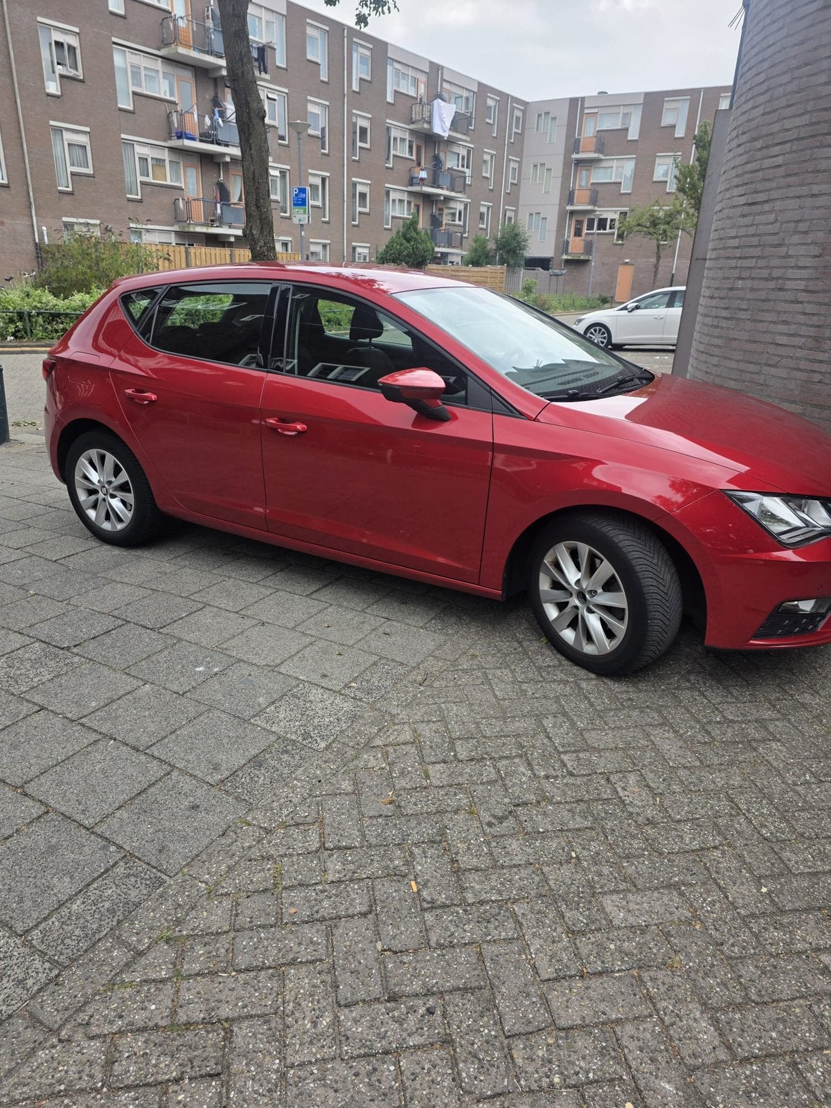 Seat leon lesauto, Autos, Rouge, Boîte manuelle, Noir, 5 portes