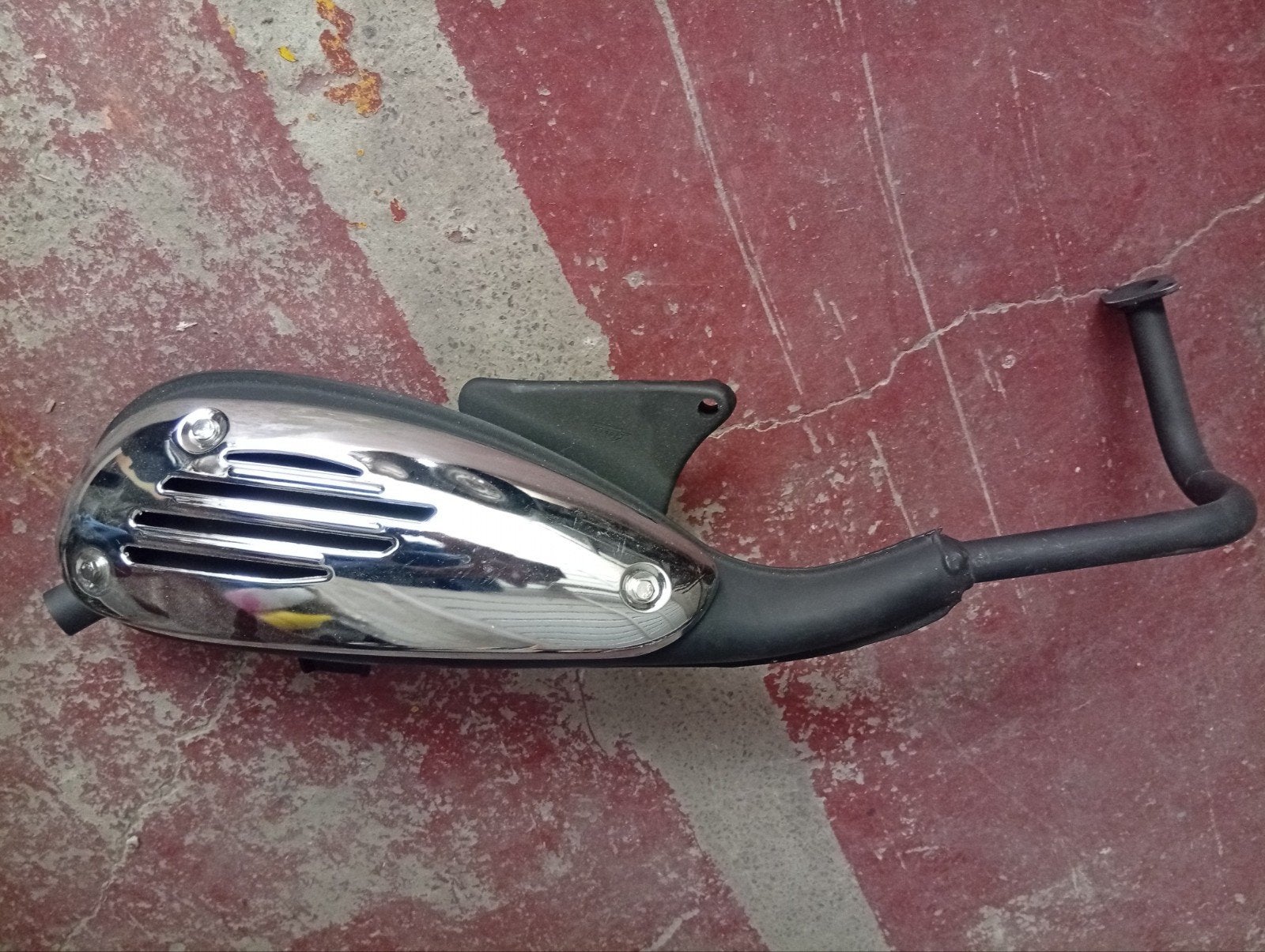 pot d'échappement GY6 50cc, Enlèvement