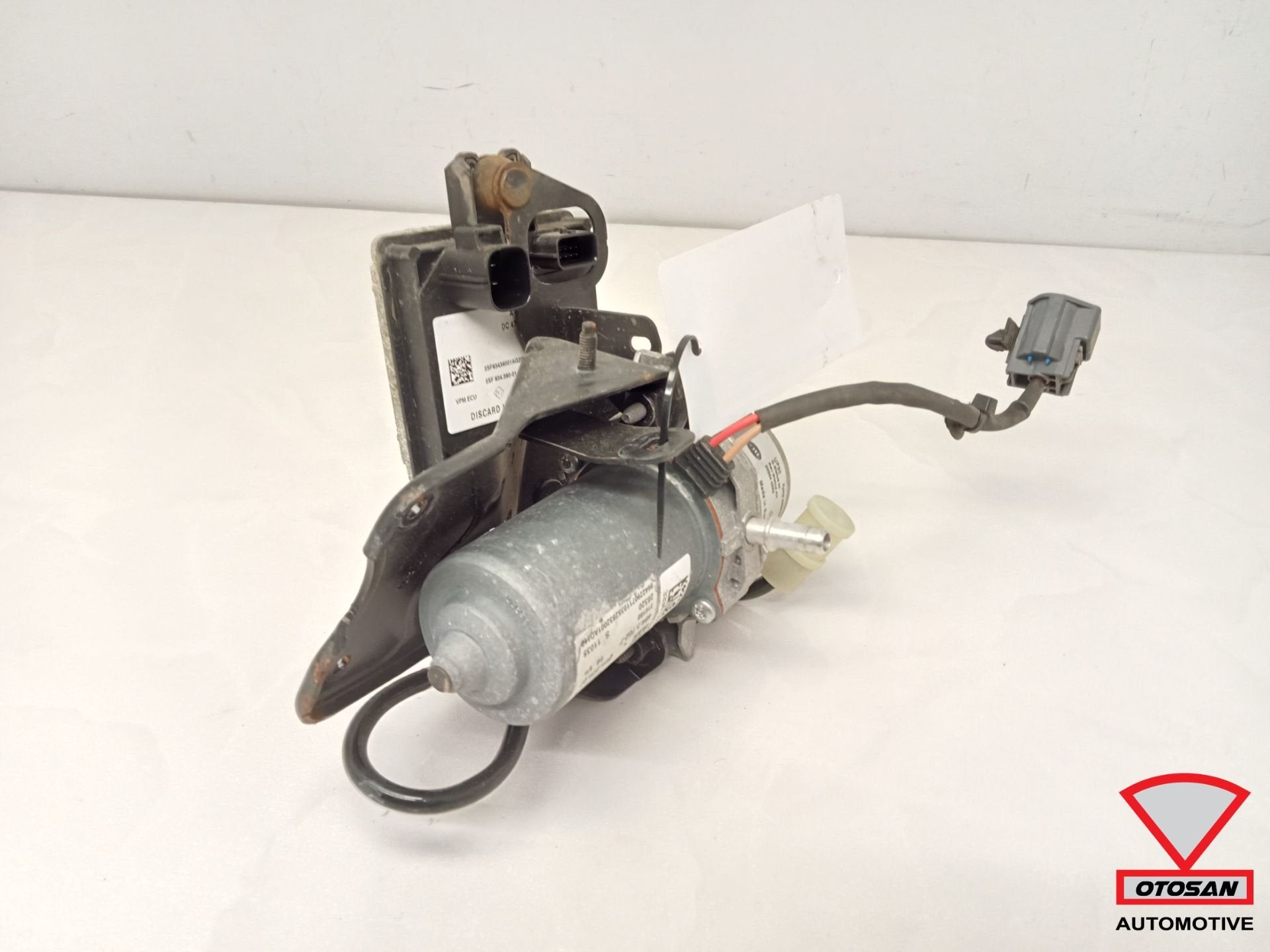 Pompe vide Smart Fortwo 453 2014+ A4534300132, Mercedes-Benz AG, Utilisé, Mercedesstrasse 120
70372  Stuttgart, DE, Dialog@mercedes-benz.com