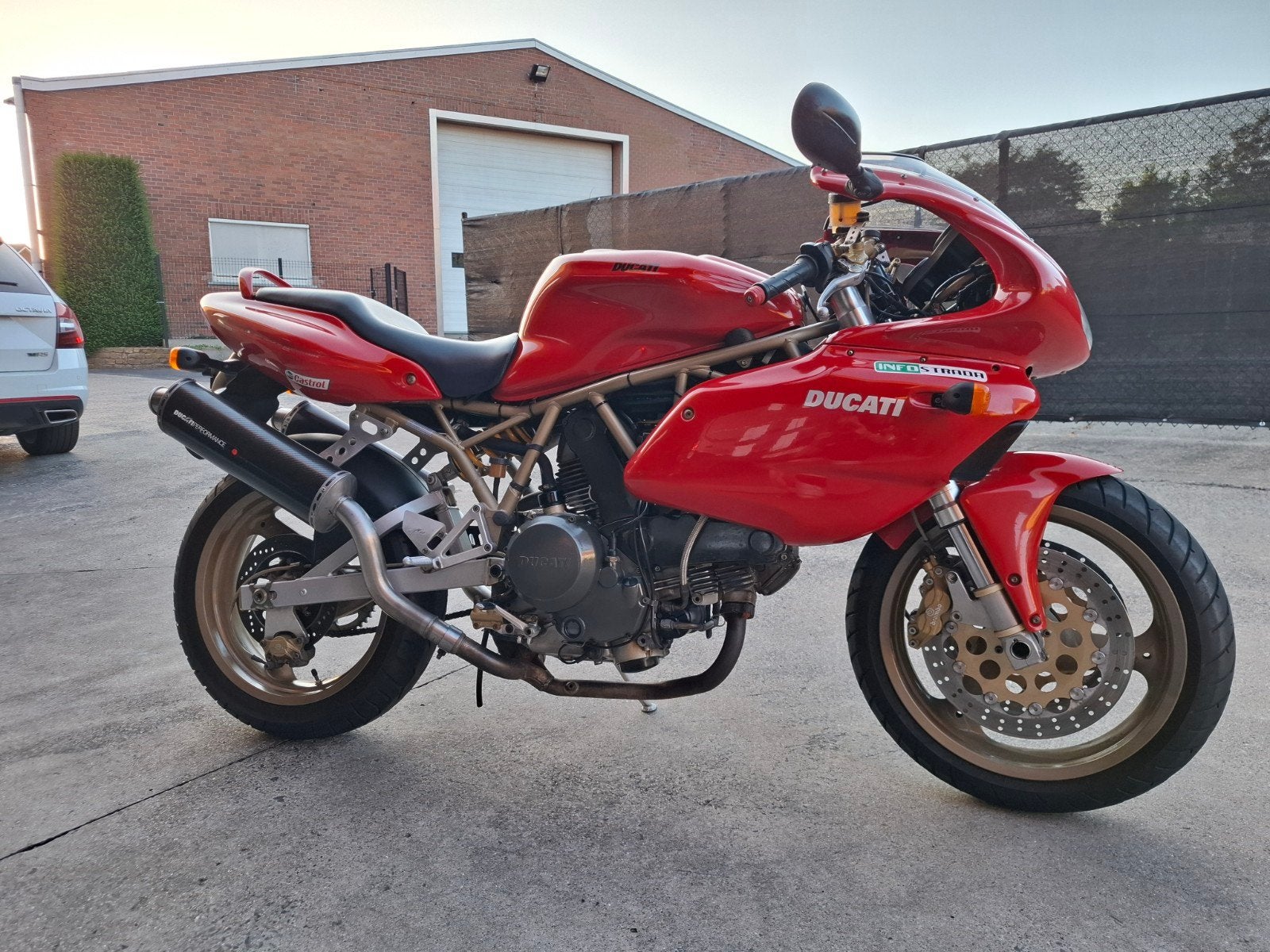 Ducati 750 supersport i.e, Motoren, Motoren | Ducati, 750 cc, 2 cilinders, Sportuitlaat, Super Sport