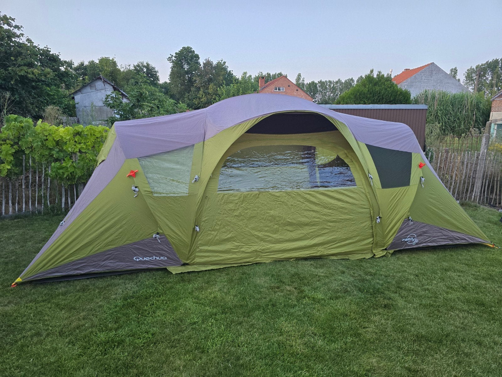 Zeer ruime en makkelijke 4 persoons tent!, Ophalen, Zo goed als nieuw, Tot en met 4