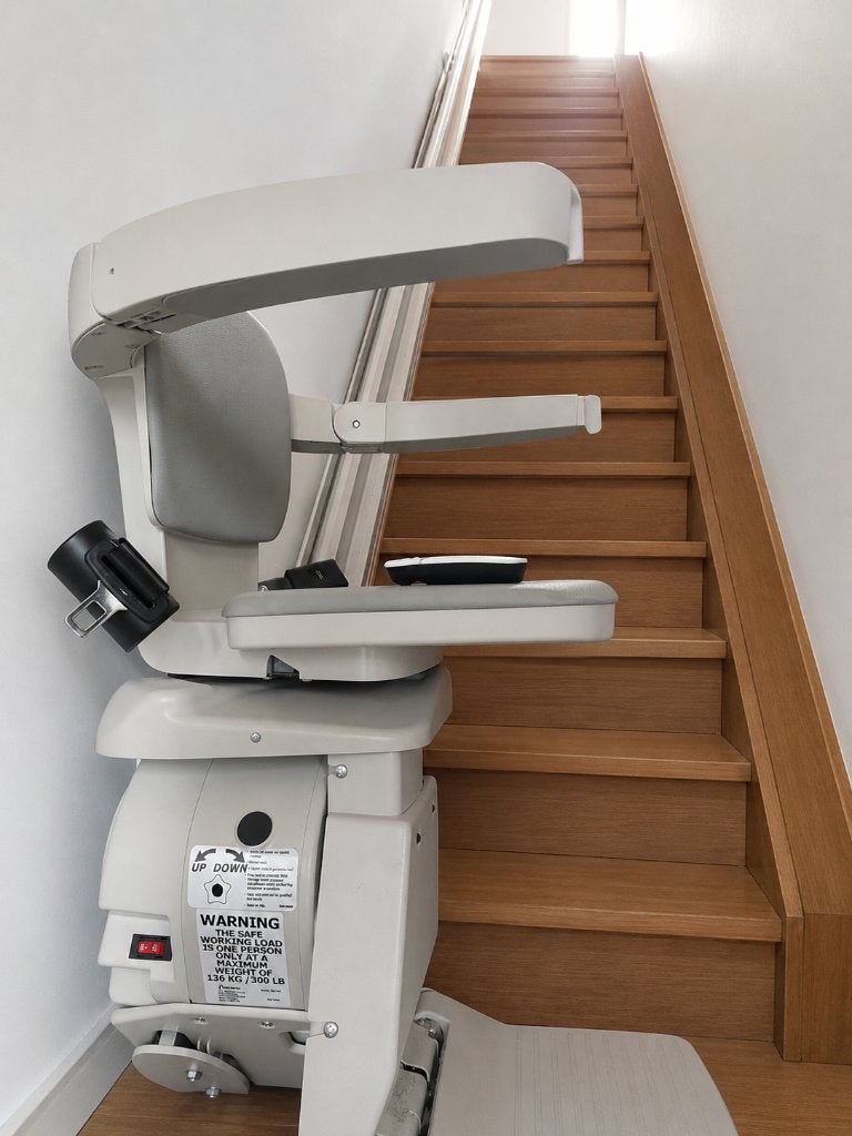 Monte-escalier, Divers, Monte-escaliers, Enlèvement, Utilisé, Droit