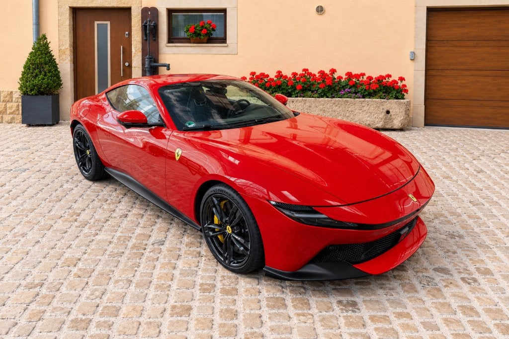 Ferrari Amalfi/ACC/360/Sièges ventilés/Carbone/Magneride, Auto's, Achterwielaandrijving, 471 kW, 0 kg, 3855 cc