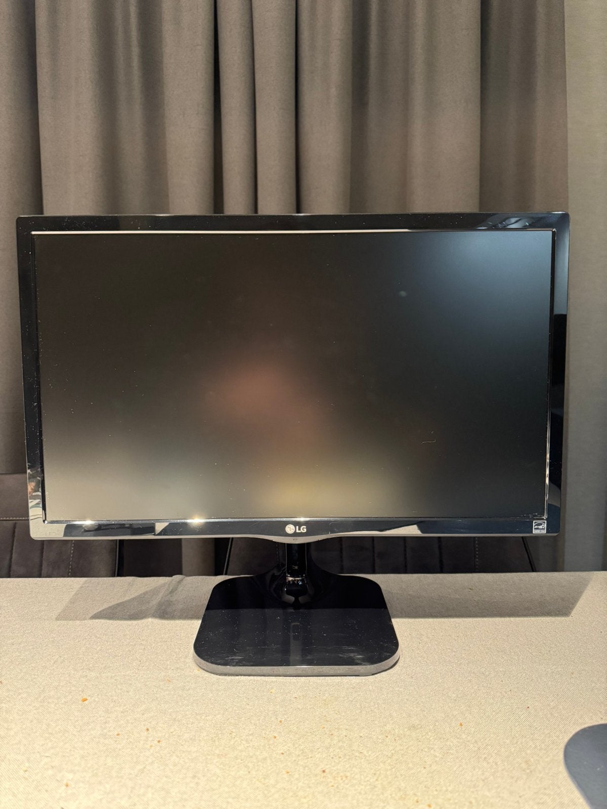 LG scherm / monitor 22 inch, Computers en Software, Monitoren, Ophalen, Zo goed als nieuw