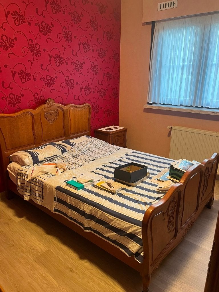 Antieke slaapkamer in goede staat, Ophalen, Gebruikt, Twijfelaar, Antiek in massief hout