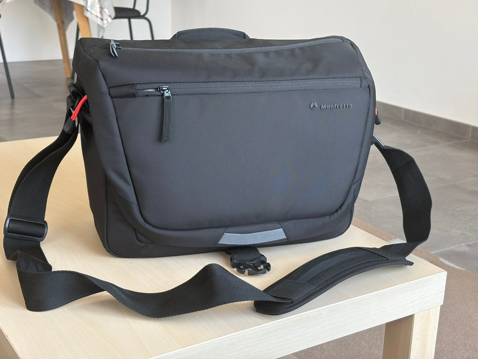 Manfrotto Advanced Messenger M III - Presque neuf, TV, Hi-fi & Vidéo, Photo | Sacs pour appareil, Organisation modulable, Manfrotto