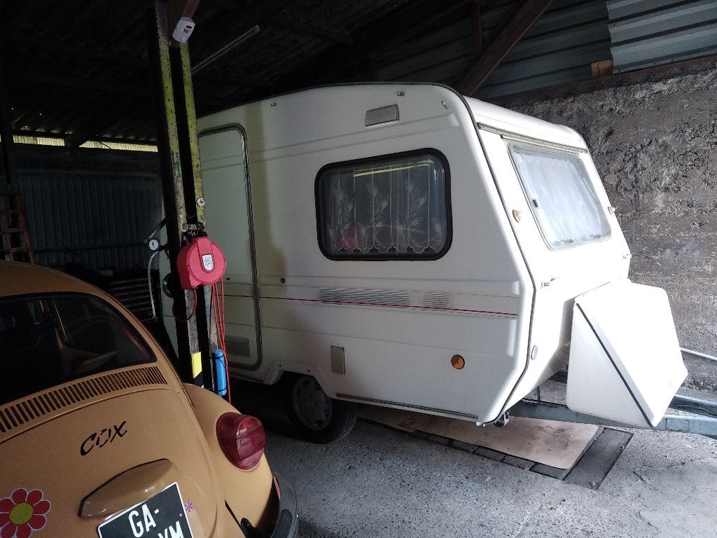 Caravane, Coin salon convertible, Particulier, Siège standard, Jusqu'à 500 kg