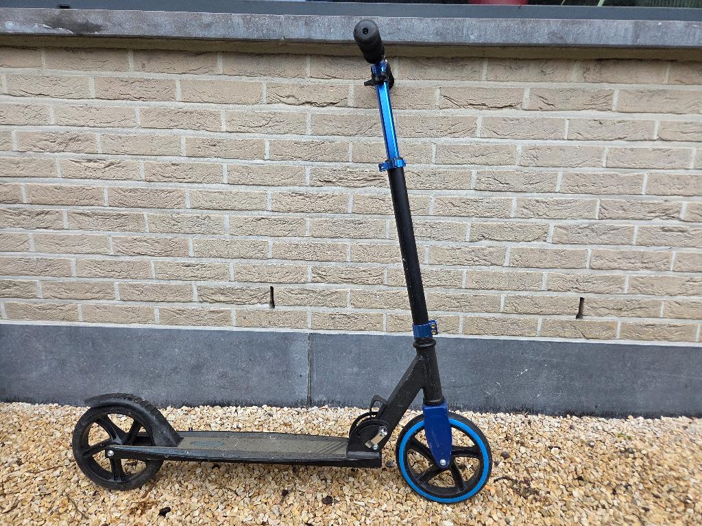 2 steps (niet elektrisch), Fietsen en Brommers, Steps, Ophalen, Gebruikt, Gewone step, Overige merken
