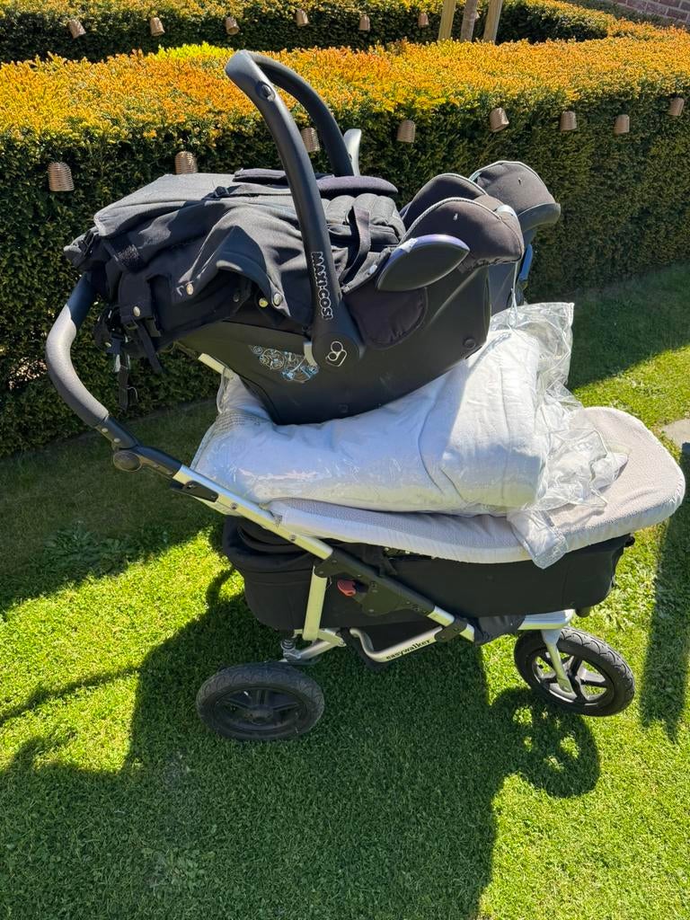 Dubbele buggy (easywalker) met toebehoren., Kinderen en Baby's, Kinderwagens en Combinaties, Gebruikt, Duowagen, Luchtbanden, Ophalen