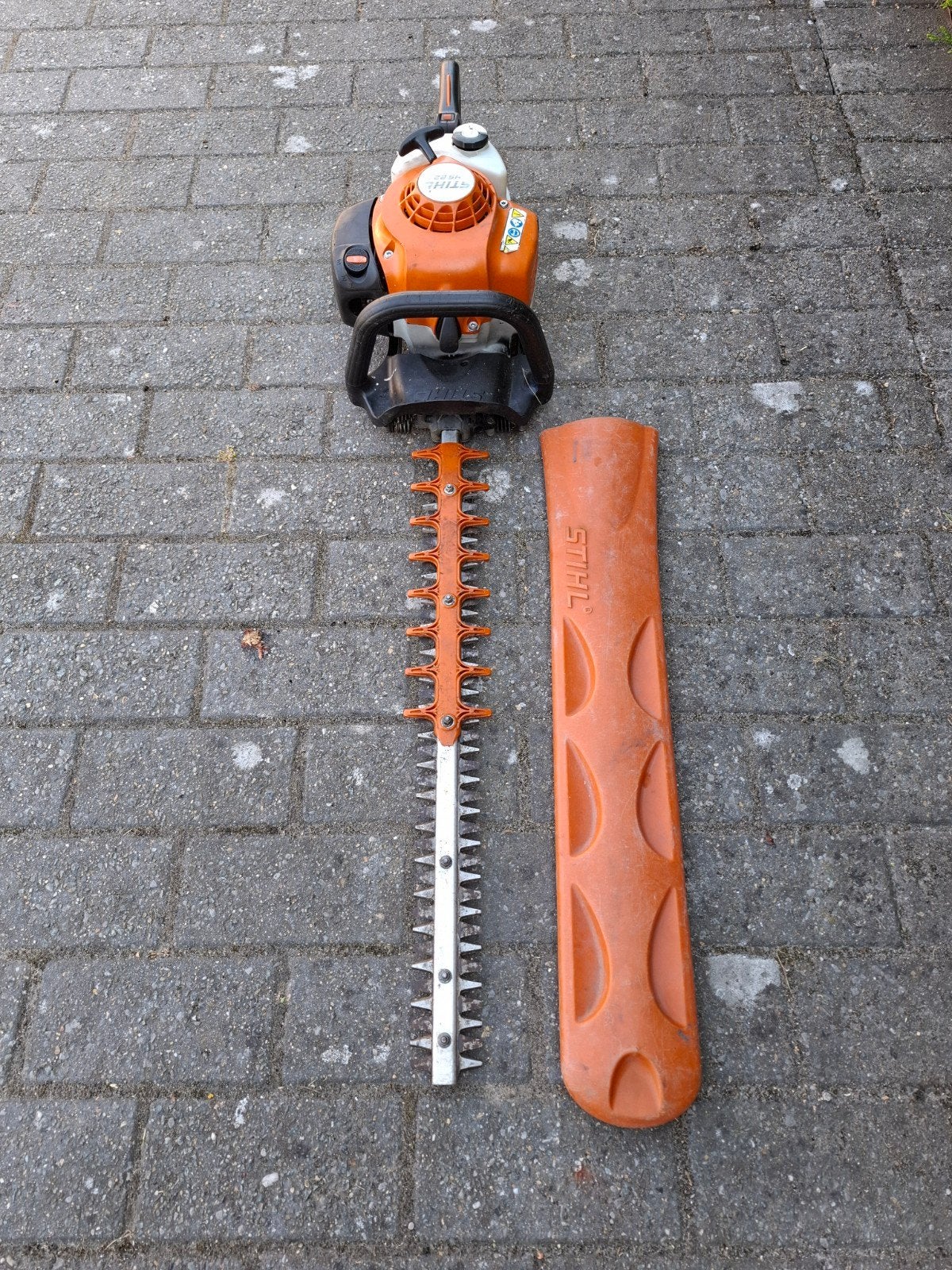 Haagschaar stihl HS 82T, Jardin & Terrasse, Taille-haies, Enlèvement