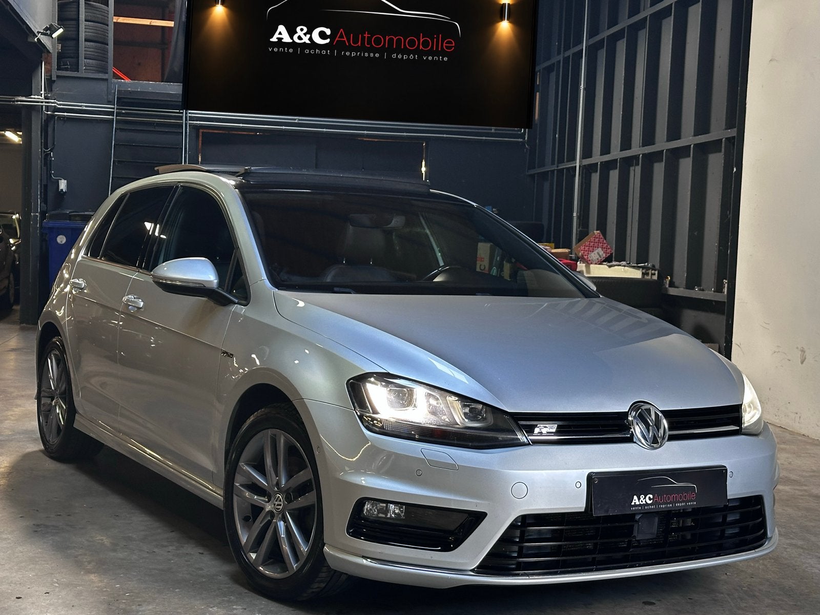 Vw Golf 2.0TDI 150CH R-Line - Toit Panoramique - xenon, Autos, Cuir, Argent ou Gris, Achat, Entreprise