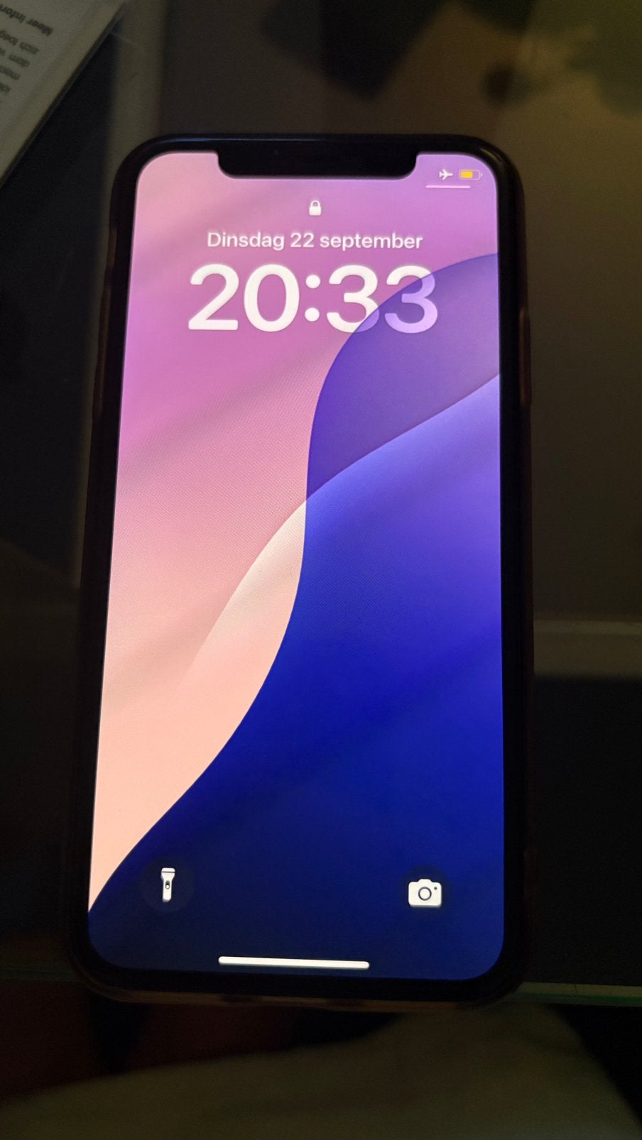 IPHONE X 64GB ALLES WERKT ALLEEN DE ACHTERKANT IS GEBARSTEN, Ophalen, Zo goed als nieuw