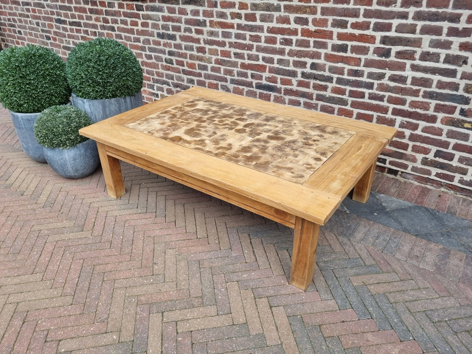 table basse en teck ART:180/26.3, Teck, 100 à 150 cm, ., Comme neuf