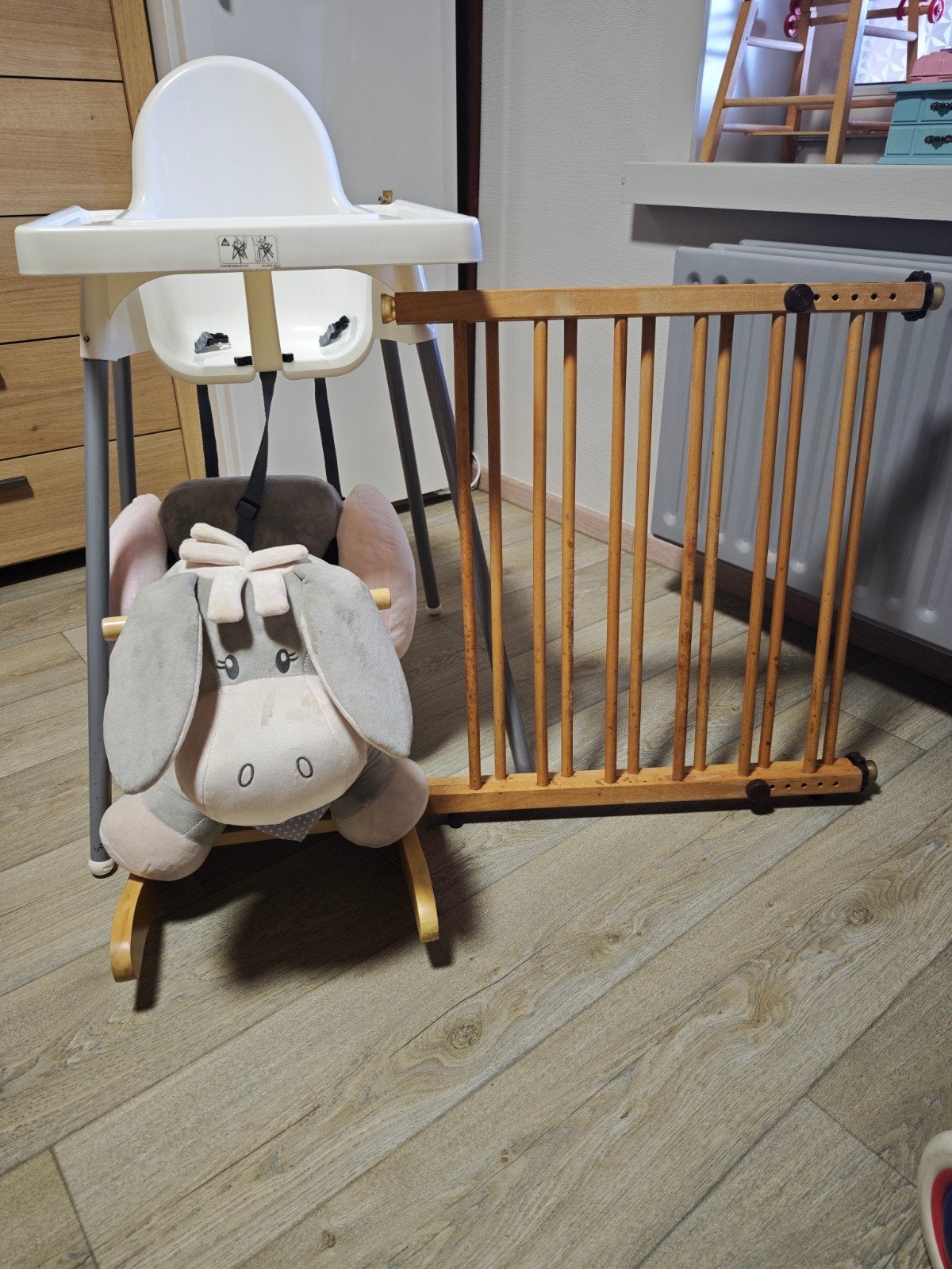 Fauteuil à bascule+chaise pour enfant+portail., Autres marques, Avec ceinture(s), Comme neuf, Enlèvement