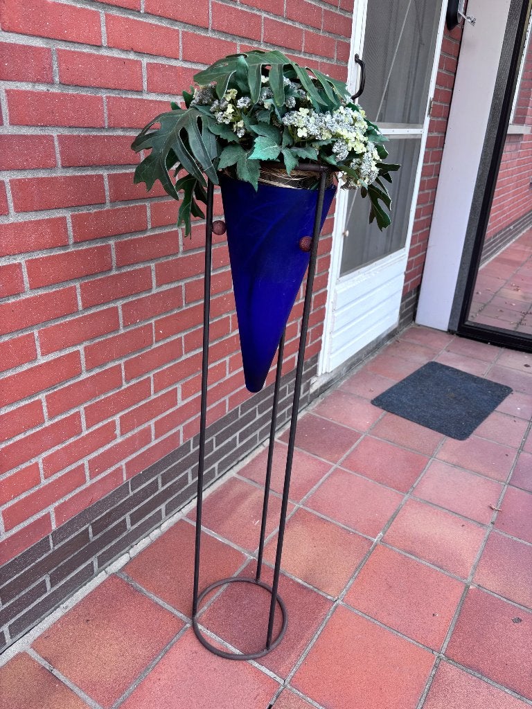 Porte-plantes sur pied, Enlèvement, Utilisé