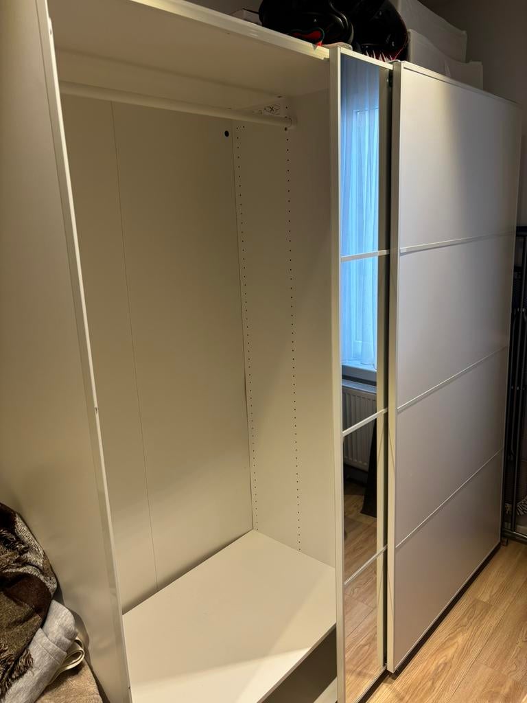 Dressing ikea en tres bonne etat, Enlèvement ou Envoi, Comme neuf, Avec porte(s)