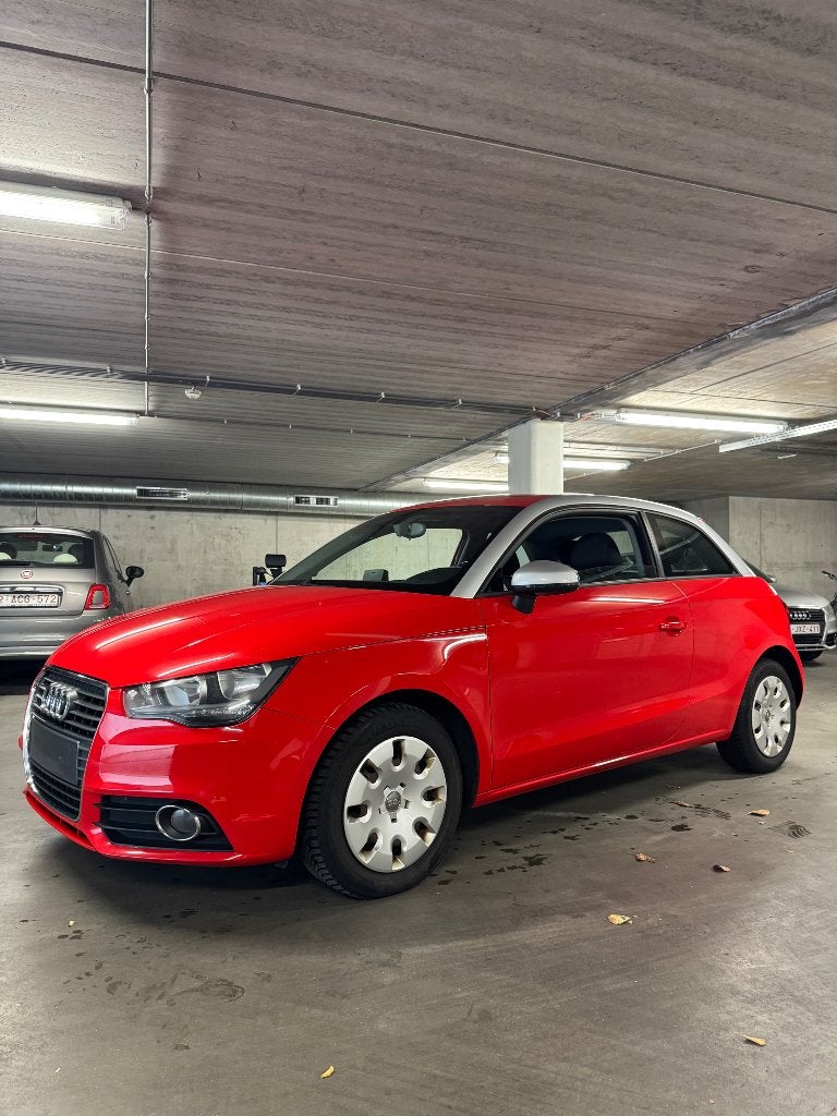 AUDI A1 1.2 TFSI 179 DKM 2011, Autos, Rouge, Euro 5, Achat, Boîte manuelle