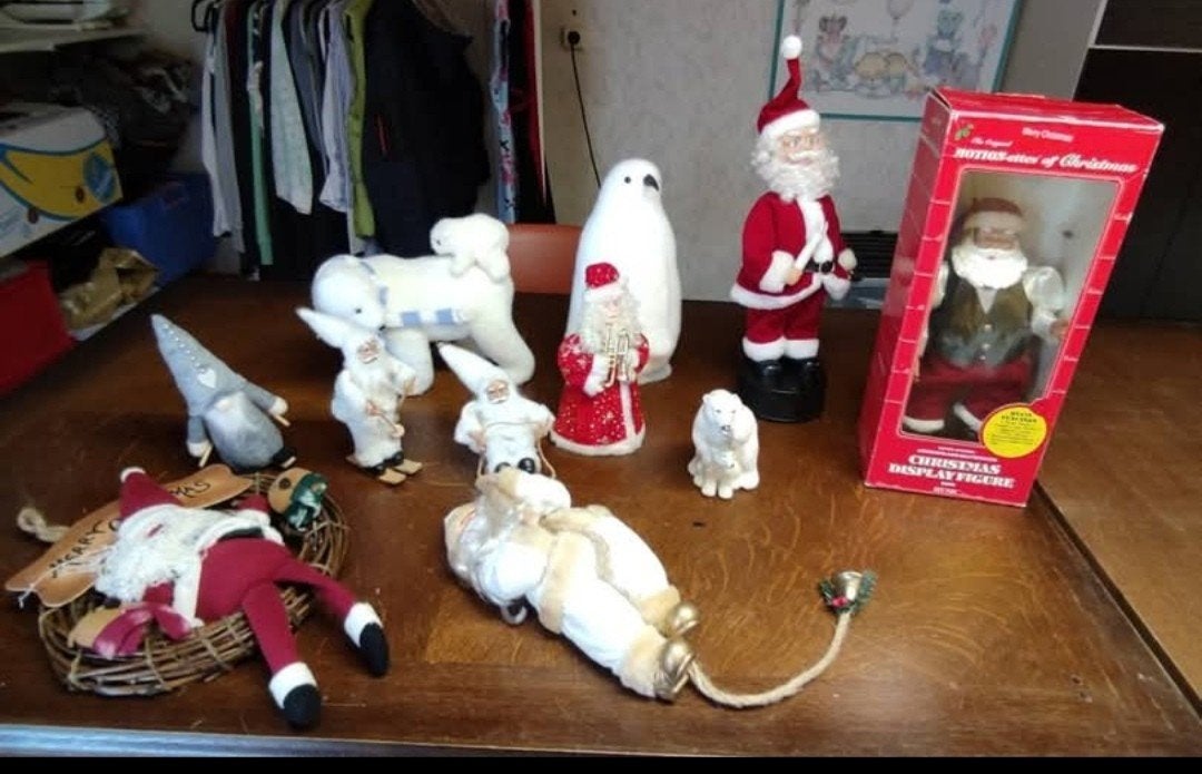 Allerlei kerstdecoratie, Ophalen