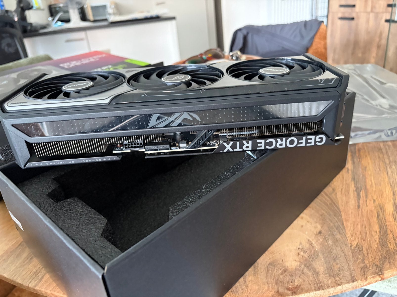 RTX 5070ti, Informatique & Logiciels, Cartes vidéo, Enlèvement, Comme neuf