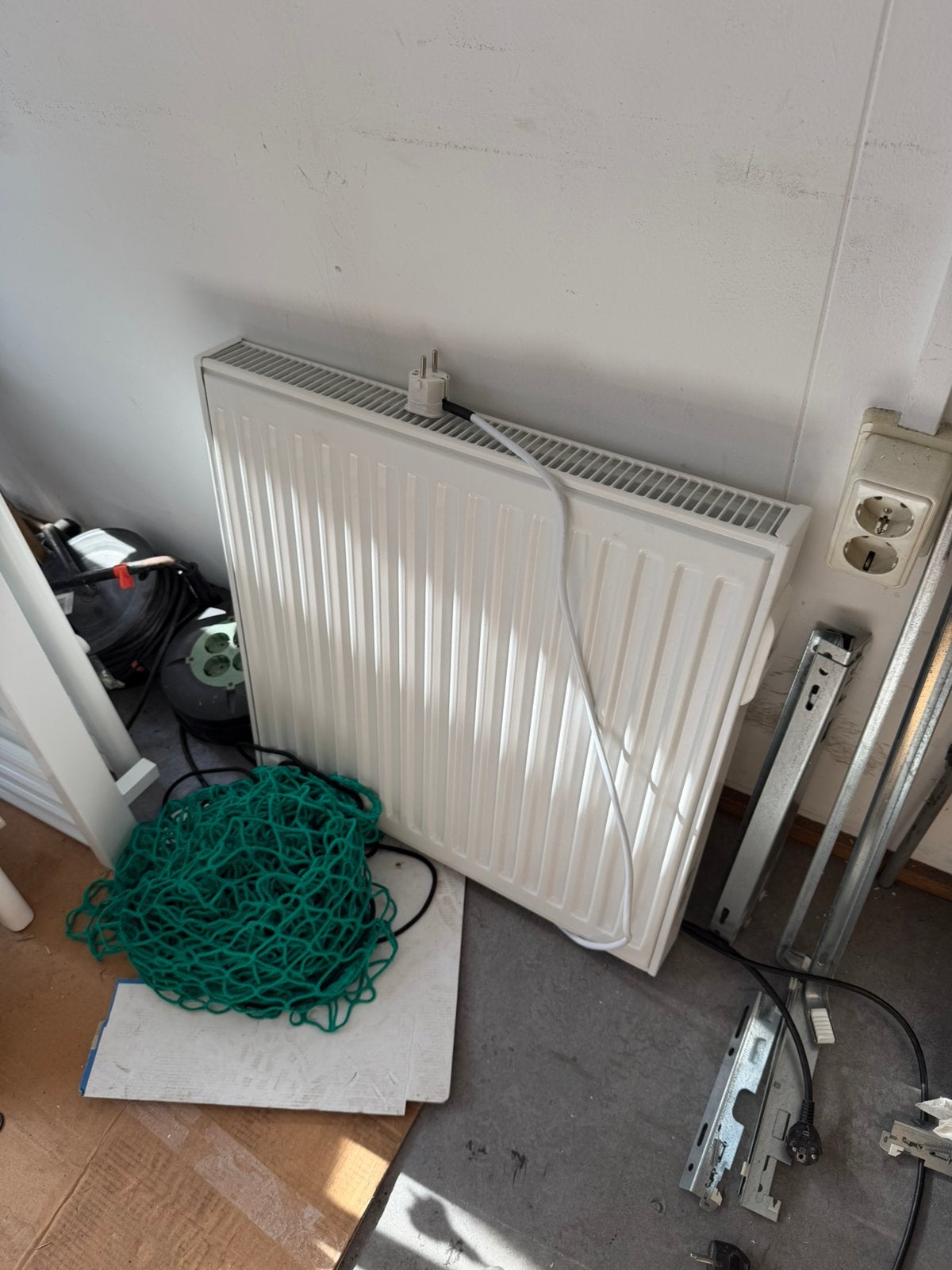 vasco e-panel h-rb electrische paneelradiator 60x60 cm, Doe-het-zelf en Bouw, Ophalen, 30 tot 80 cm, 500 tot 800 watt, Radiator