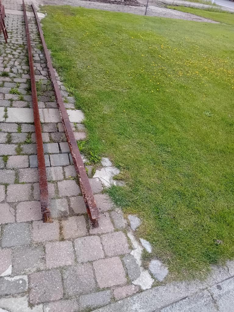 2 poutrels, Ophalen, Gebruikt