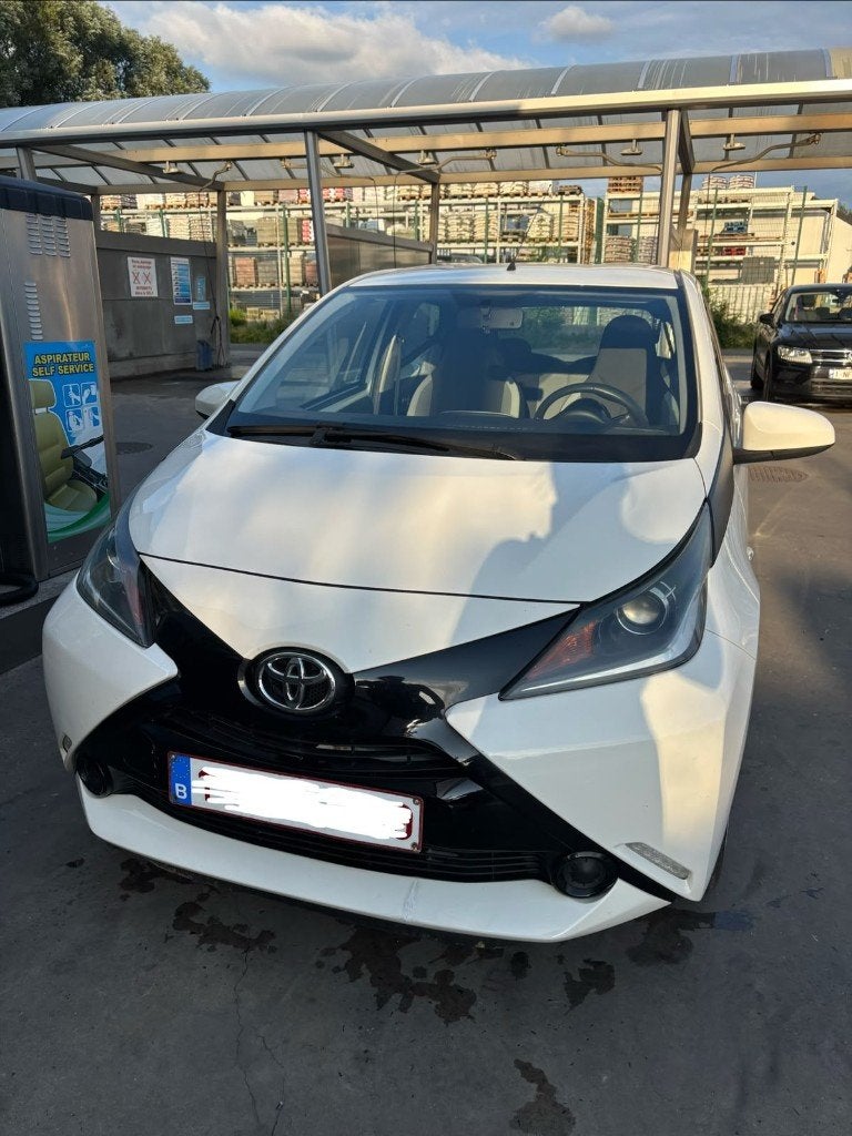 A vendre : Toyota Aygo 2015 - 64.000 km, Auto's, Toyota, Leder en Stof, Particulier, Aygo, 998 cc