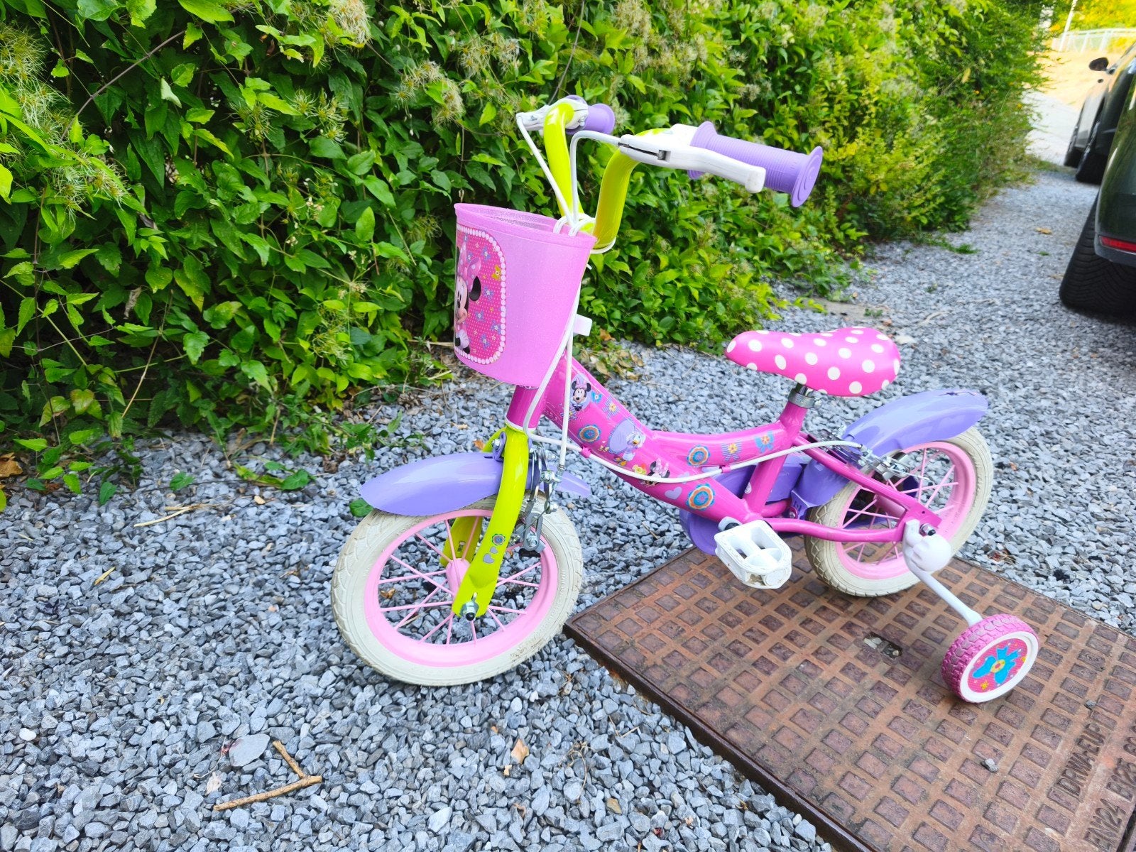 Vélo enfant 12"  Minnie, Disney, Frein sur jante, Stabilisateurs, Enlèvement