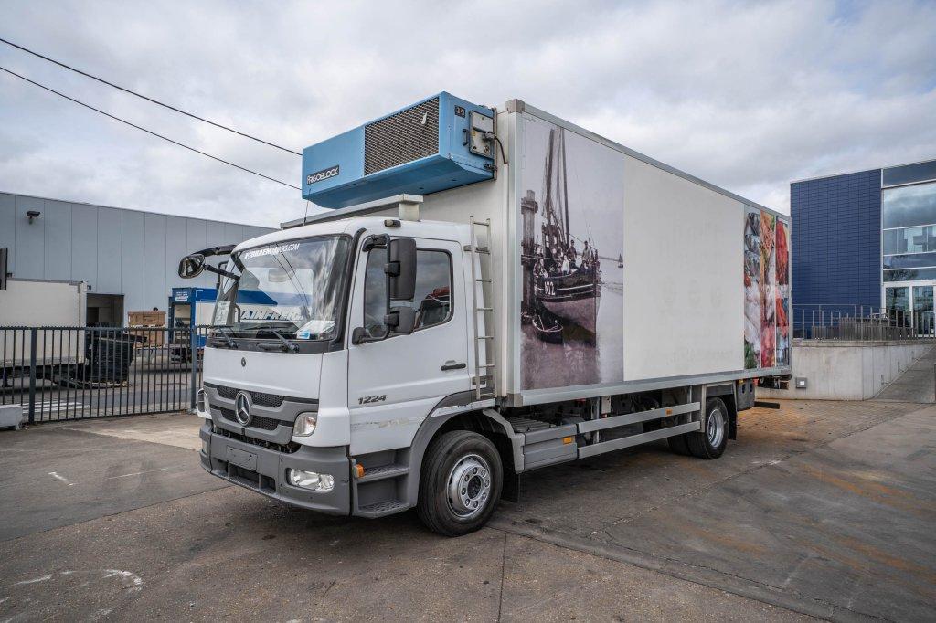 Mercedes-Benz ATEGO 1224 L - 112 464 KM (bj 2013), Auto's, Automaat, Euro 5, Wit, Mercedes-Benz