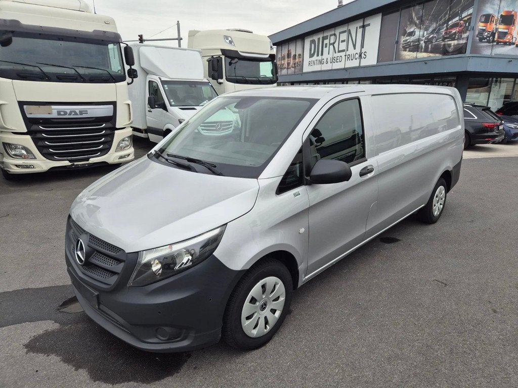 Mercedes-Benz Vito 114 CDI (bj 2021), Gebruikt, Euro 6, 4 cilinders, 136 pk
