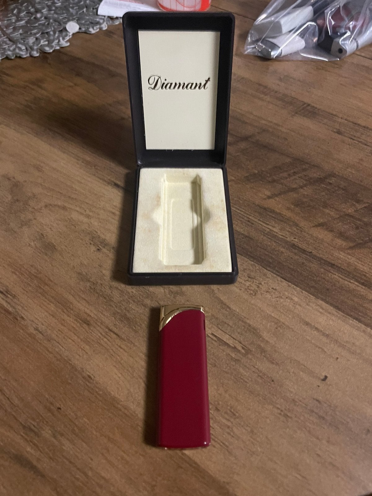 Briquet  DIAMANT - Style Slim Bordeaux & Or (Avec Écrin), Verzamelen, Ophalen of Verzenden, Zo goed als nieuw
