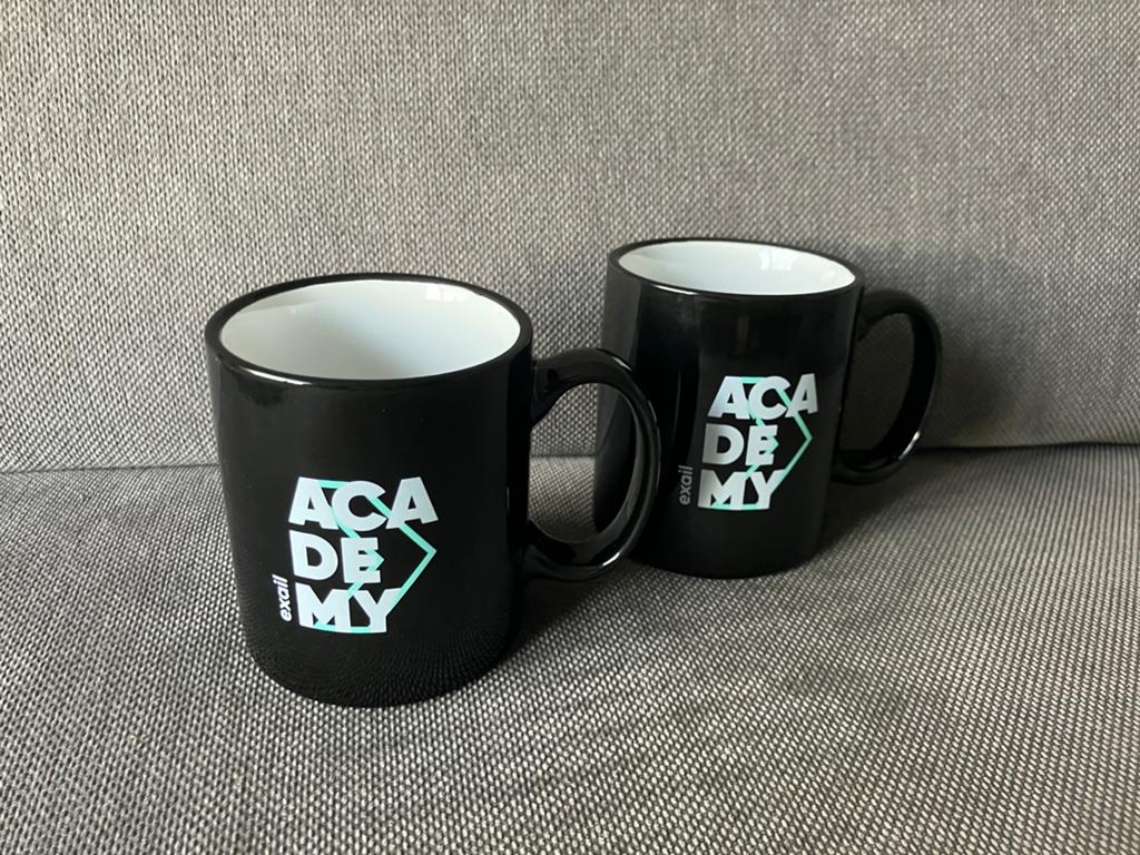 2 mokken, Huis en Inrichting, Keuken | Servies, Nieuw, Ophalen of Verzenden, Effen, Kop(pen) en/of Schotel(s)