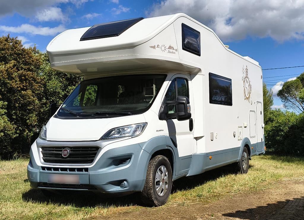 Camping Car Adria SunLiving A70DK - 5 lits permanents !, Caravanes & Camping, Camping-cars, Particulier, jusqu'à 5, Alcôve, Adria