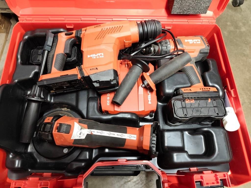 Boîte à outils Hilti Nuron en parfait état., Enlèvement, Perceuse