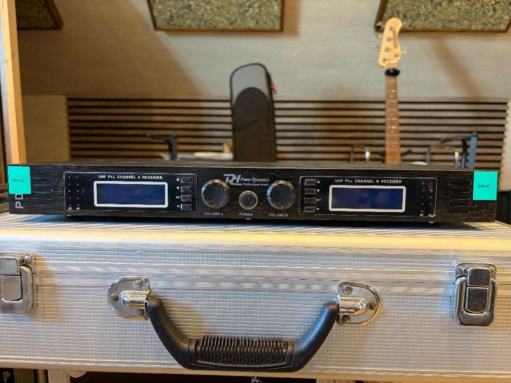 Power Dynamics 2x Wireless Microfoon, Ophalen of Verzenden, Zo goed als nieuw, Zangmicrofoon, Draadloos