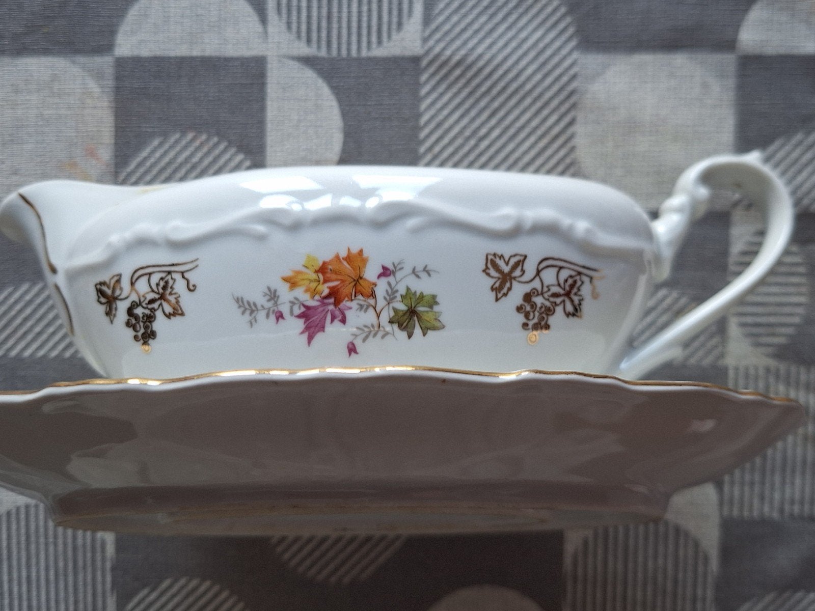 Ancienne saucière, Enlèvement ou Envoi