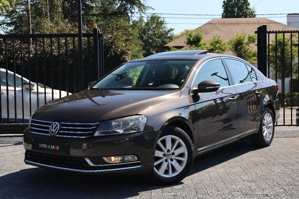 Terug Volkswagen Passat Passat 1.6 TDi Berline | Open-Dak, Autos, Volkswagen, Cuir, Entreprise, Boîte manuelle, Noir