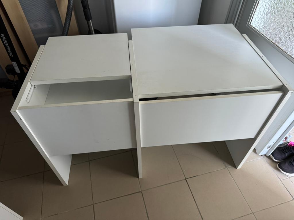 Witte ikea bureau, Ophalen, Zo goed als nieuw, IKEA
