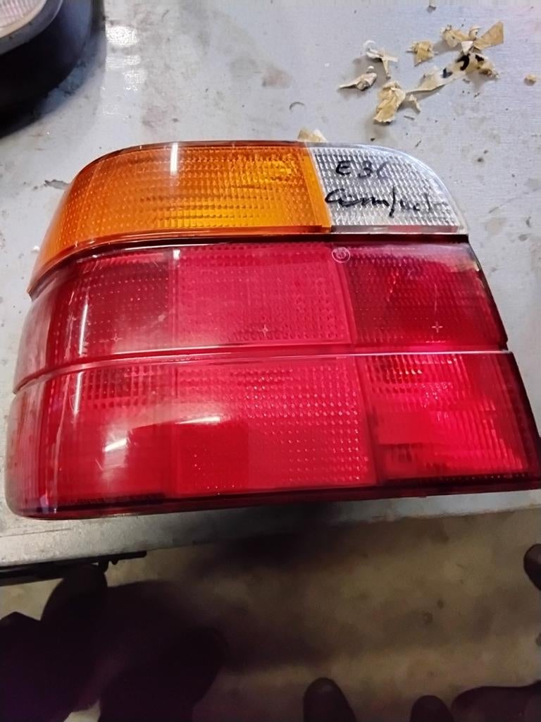 Feux arrieres D et G origine BMW pour E36 COMPACT, Enlèvement ou Envoi, BMW