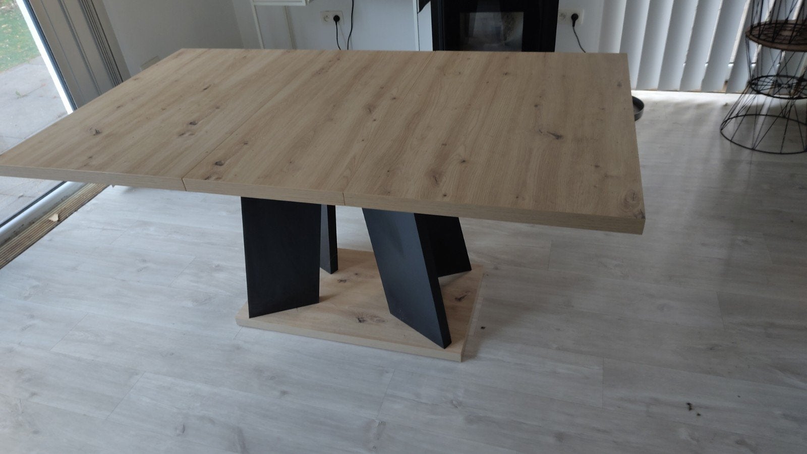 table à manger en bois moderne extensible, 150 à 200 cm, Cinq personnes ou plus, Comme neuf, Enlèvement