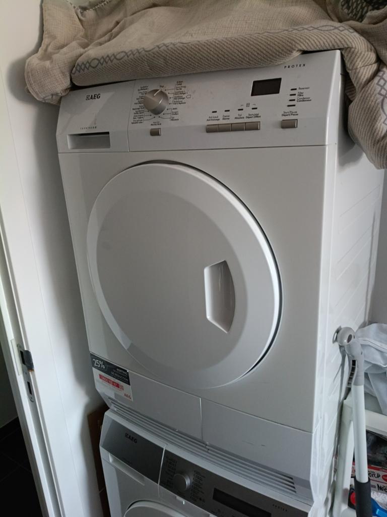 Droogkast aeg, Ophalen, 6 tot 8 kg, Gebruikt, Bovenlader